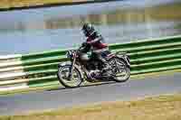 Vintage-motorcycle-club;eventdigitalimages;mallory-park;mallory-park-trackday-photographs;no-limits-trackdays;peter-wileman-photography;trackday-digital-images;trackday-photos;vmcc-festival-1000-bikes-photographs